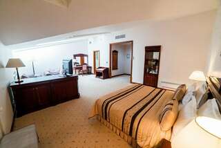 Гостиница Магистрат Томск Полулюкс Мансарда-7