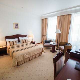 Гостиница Магистрат Томск Стандарт Плюс двухместный 1 кровать (с балконом)-3