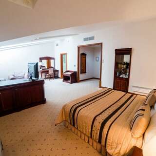 Гостиница Магистрат Томск ПОЛУЛЮКС МАНСАРДА-2