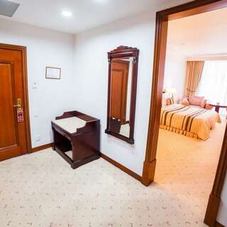 Гостиница Магистрат Томск ПОЛУЛЮКС-4