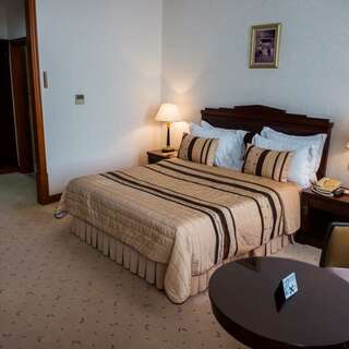 Гостиница Магистрат Томск Стандарт Плюс двухместный 1 кровать (с балконом)-2