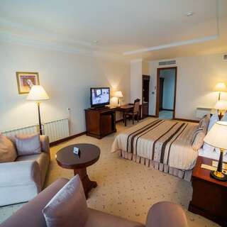 Гостиница Магистрат Томск ПОЛУЛЮКС-1